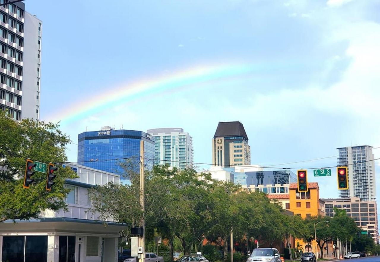 Itz A Vibe - 1 Bedroom Studio In The Heart Of Dtsp Sankt Petersburg Zewnętrze zdjęcie
