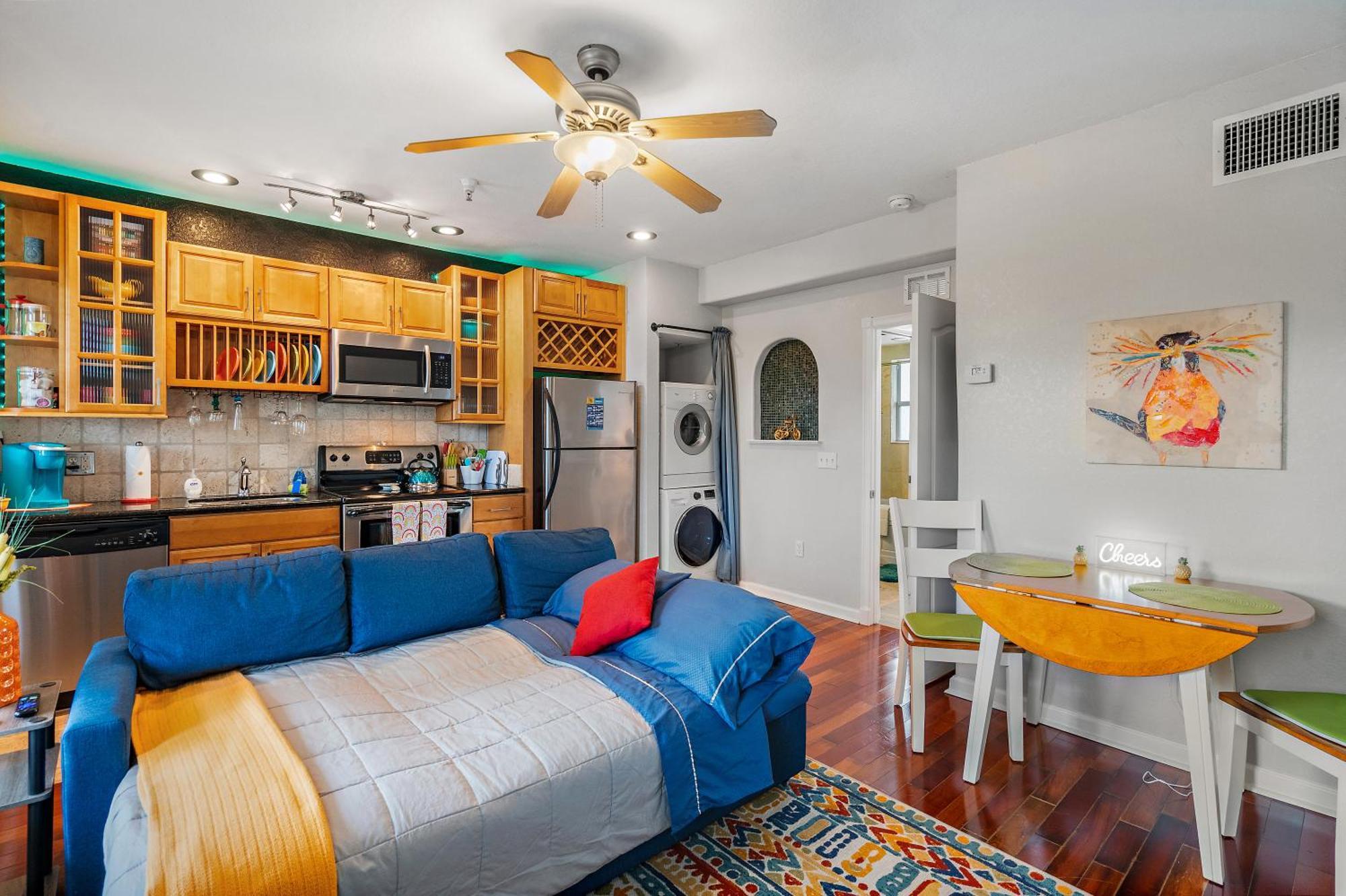 Itz A Vibe - 1 Bedroom Studio In The Heart Of Dtsp Sankt Petersburg Zewnętrze zdjęcie