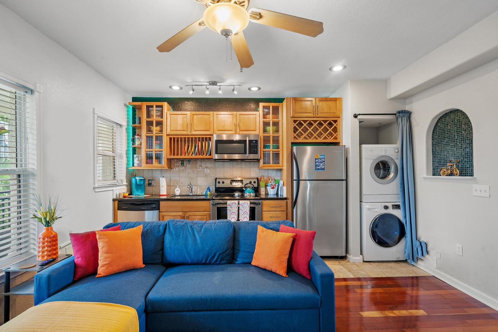 Itz A Vibe - 1 Bedroom Studio In The Heart Of Dtsp Sankt Petersburg Zewnętrze zdjęcie